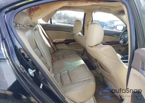 2010 Honda Accord 2.4 Ex-L from USA, damaged, VIN 1HGCP2F83AA010178